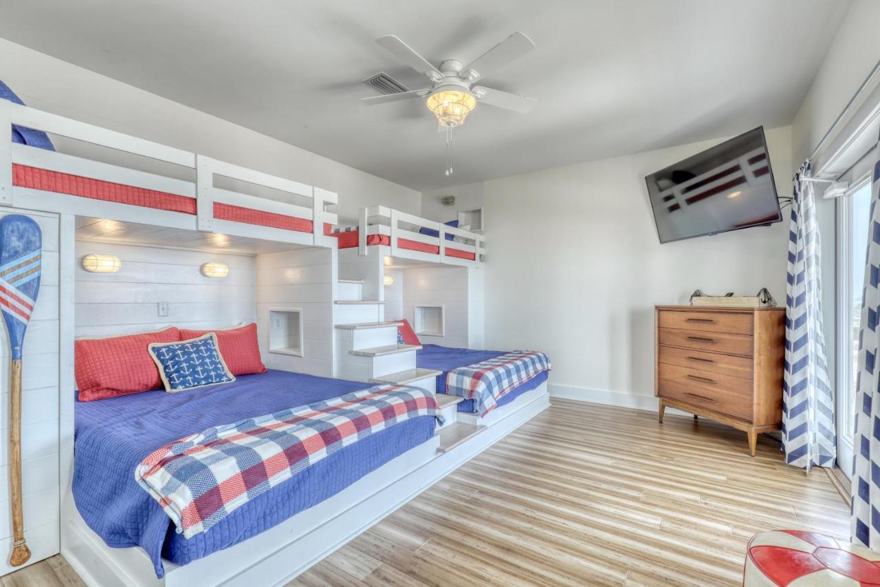 Salty Seahorse - Waterfront! Pet Friendly! Game Room, Pool Table, Beautiful Views - Room For The Whole Family Home Dauphin Island Buitenkant foto