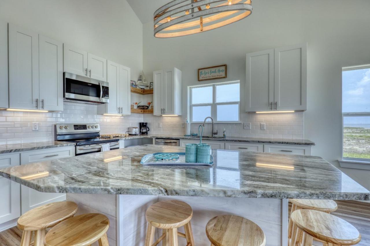 Salty Seahorse - Waterfront! Pet Friendly! Game Room, Pool Table, Beautiful Views - Room For The Whole Family Home Dauphin Island Buitenkant foto